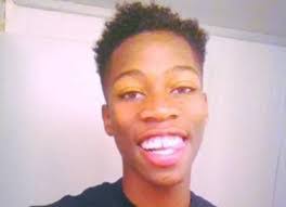 Deshawn Perry's Instagram, Twitter & Facebook