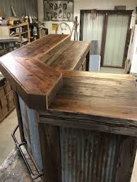 Rustikale Barnwood L Bar Mit Weinregal Schrank Schubladen Und Kuhlschrank Weinkuhler Weinregal Schrank Kuche Bauen Rustikale Bars