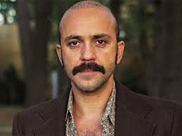 Sarp akkaya'nın bizim ev dizisindeki küçük halleri. Paramparca Damir Sarp Akkaya Kimdir Gercek Ismi Rolu Oldu Mu Ayrildi Mi