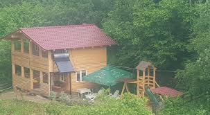 Casuta din padure tesisindeki konaklamalarından sonra konuklar tarafından puanlandı. Casuta Din Padure Home Facebook