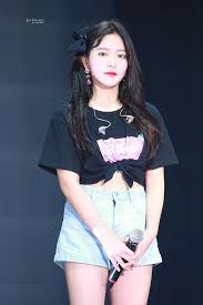 Pin Oleh Best Of K Pop Di Ye Ri Pakaian Wanita Beludru Merah Gaya Model Pakaian