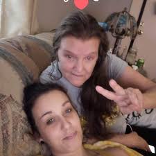 Are there scratch and dent appliance stores around?