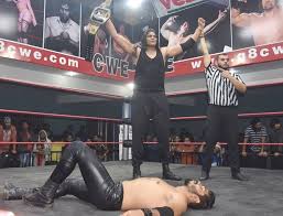 His father, sardar narendra singh, who is 6 feet 0 inches (1.83 m) tall, is a factory supervisor. Want To Join The Wwe Listen To The Great Khali Rediff Sports