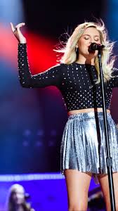 Pin By Sarah Sullivan On Kelsea Ballerini Kelsea Ballerini Mini Skirts Beautiful Blonde