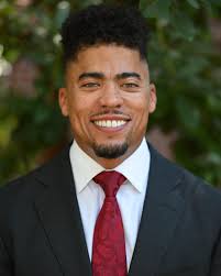 Join us in congratulating rising 2L Del Smith for receiving the prestigious  California Change Lawyers Scholarship (@changelawyers)! As a  first-generation law student, Smith is passionate about advocating for  underrepresented communities and fostering