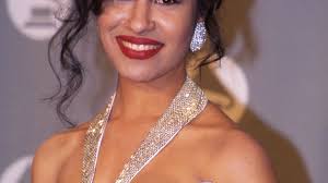 Fans React To Selena Finally Receiving A Star On Hollywood Walk Of Fame