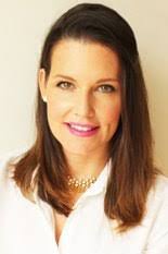 Amanda Goss's Instagram, Twitter & Facebook