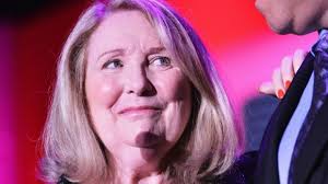 Oscar winner and groundbreaking star Sidney Poitier dies