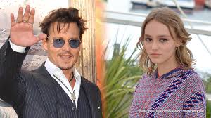 1.60 m (5 ft 3 in) hair color: Johnny Depp Wollte Zur Sicherheit Mit Tochter Lily Rose Kiffen