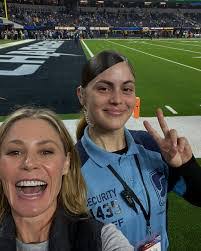 Nina Bowen's Instagram, Twitter & Facebook