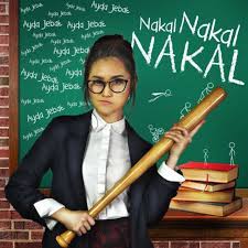 Lagu ini berhasil menjadi hits pada saat itu serta membawa kesuksesan pada album tersebut. Ayda Jebat Lancar Lagu Pencuri Hati Versi Dangdut Dan Single Terbaru Nakal Nakal Nakal Lagu Lirik Lagu Musik