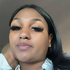 LaShell bell (@lashell_b) • Threads, Say more