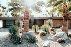 A southwest style courtyard was designed for family and critters to enjoy an enclosed outdoor space. Favorite Front Yard Desgn Ideas Sunset Magazine