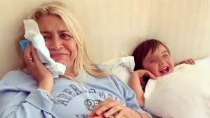 Mara povoleri (born october 20, 1950), better known as mara venier (pronounced ˈmaːra veˈnjɛr), is an italian actress and television hostess. Mara Venier Operata Il Nipotino La Consola Il Video E Irresistibile