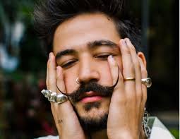 Camilo y su pop hemisférico