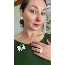 Vintage Sarah Coventry White and Blue Bead Brooch & Earrings Demi Parure  Set