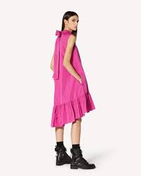 Nel catalogo abiti uomo di yoox potrai trovare articoli dei migliori brand. Redvalentino Taffeta Dress Short Dress For Women Redvalentino E Store