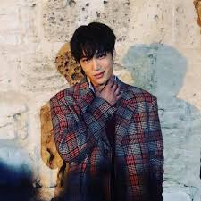Iu and exo kai both wore the same red velvet gucci suit inspired by tom ford in their photoshoots for elle korea's november issue. Exo S Kai Was The Man Of The Hour At Gucci Cruise 2019 Show Koreaboo