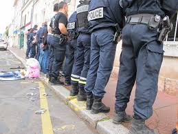 Prononciation de matraquassiez définition matraquassiez traduction matraquassiez signification matraquassiez dictionnaire matraquassiez quelle est la définition de matraquassiez. Les Policiers Du Loir Et Cher Deposent Les Menottes