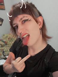 EVE Poe-Lewis (@evepoeofficial) • Instagram photos and videos