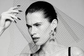 MATADOR: A Beauty Editorial With Spanish Passion & Danger