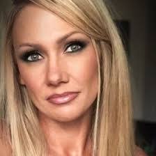 Katie Counts's Instagram, Twitter & Facebook