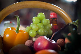 Decouvrez Le Calendrier Des Fruits Et Legumes De Saison Classe Par Mois Pour Votre Plus Grand Fruits Et Legumes De Saison Fruits Et Legumes Legumes De Saison