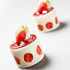 Sebastien Serveau On Instagram Fraisier Fraisier Instagram Oreo Patisserie Plateddesserts Sebastien S Desserts Gourmet Desserts Fancy Desserts