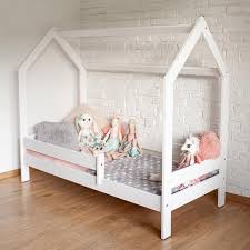 160x 80cm zwei farben zur auswahl: Hausbett Sweety Massivholz Mit Matratze Ohne Real De