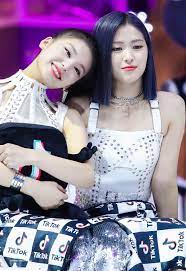 Lia (리아) es una cantante surcoreana bajo jyp entertainment. Itzy S Yeji Reveals The Hardest Part About Being Ryujin S Roommate Kissasian