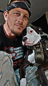 Good morning 😃 How the f ck are you all finding the love your life 5 times  a year? I can't even find my other sock.