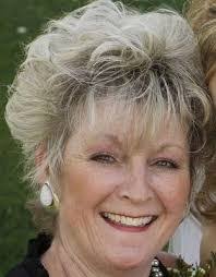 Elizabeth Bertsch's Instagram, Twitter & Facebook