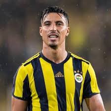 Kariyerinin başlarında hem sol kanat, hem de sağ kanatta forma giyerken. Nabil Dirar Photos Facebook