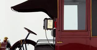 Image result for Beige Taxi Allemand 1995 Renault