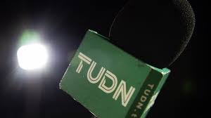 En vivo con tu proveedor de tv. Video Alburean A Comentarista De Tudn En Vivo Futbol Total