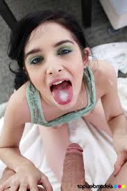 Petite teen hottie with tight shaved pussy - XXX Dessert - Picture 16