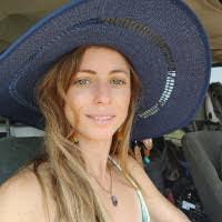 Kathryn Vines's Instagram, Twitter & Facebook