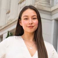 Rachel Lowe's Instagram, Twitter & Facebook