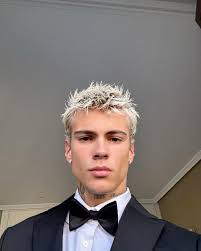 Austin Bradley (theaustinbradley)