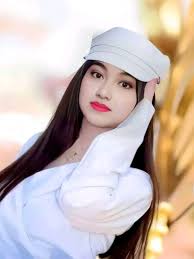 Asalamualaikum. Ikutan berpartisipasi min 🙏 #kuis_pantun_bucin_admin_ss  dear Setiaku Untukmu 🌹✍️ Burung gagak diatas roda Kecipaku bawa kelambu  Walau banyak wanita yang menggoda Hatiku hanya untukmu aww 😍. Kain pita  berwarnakan kelabu .