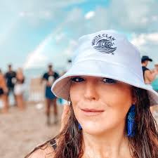 Kat Courage (@kat.courage) • Instagram फोटोहरू र भिडियोहरू