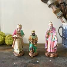 Santons Rois Mages Devineau Brocanteandco Boutique En Ligne De Brocante Roi Mage Santon Roi
