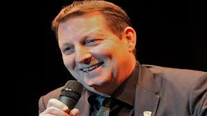 Herne Bay's On the Front comedy night to host Mike Gunn and Otiz Cannelloni