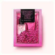 This lovely women's fragrance is designed for women who effortlessly blend sensuality and playfulness. Victoria S Secret Bombshell Gift Set Beauty4sale Eu