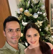 Merry Christmas!!!🎄❤️ sending all our love & prayers.. God bless you  all!🙏🏻