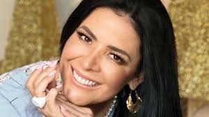 VIDEO:Verónica Guerrero deslumbra con su talento para cantar