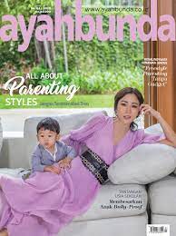 Nah, kalau ini gaya tamara saat tampil di cover majalah aneka bersama ari sihasale pada tahun 1996 lalu. Majalah Ayahbunda Edisi 03 2020 Lazada Indonesia