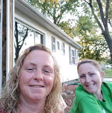 Celebrating 90th birthday of former teacher with cake and refreshments