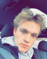 Liam Curtis (@liam_curtis_) • Instagram photos and videos