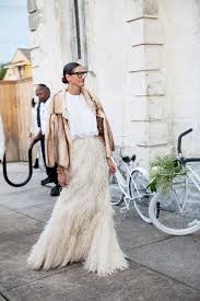 ¿buscas hochzeitskleid federrock de gran calidad a los mejores precios? Inspiration Combining Snow Whites With Wistful Textures Outfit Modetrends Strassenmode